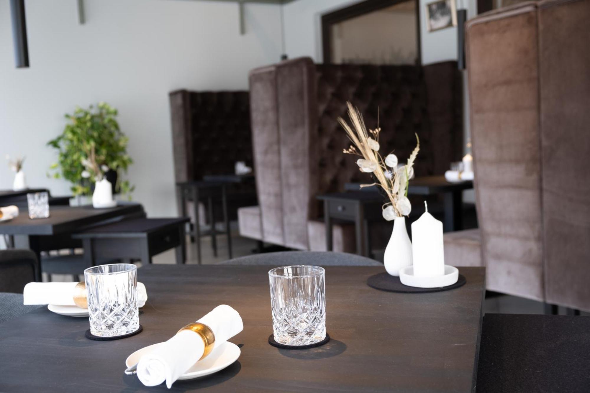 Erck- Flair Hotel & Restaurant Bad Schonborn Exterior photo